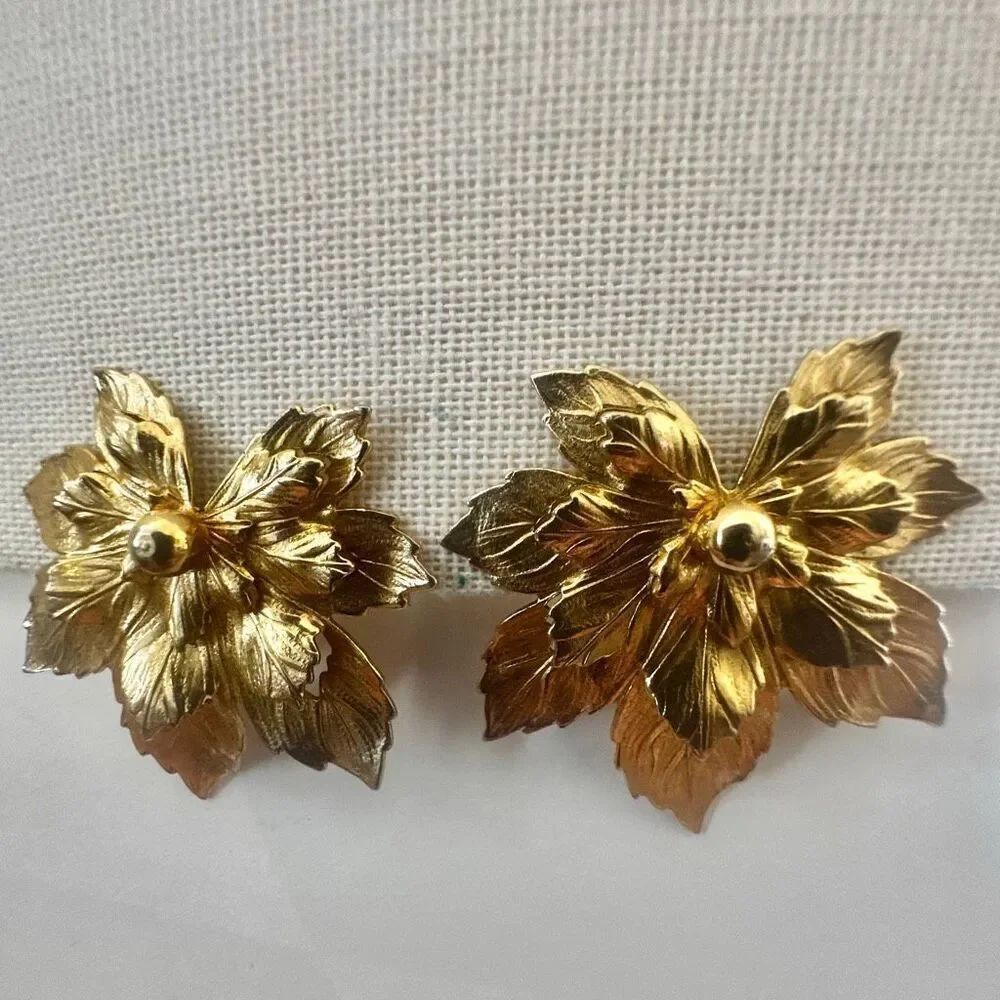 Sarah Coventry "Golden Maple" Vintage Clip-On Earrings